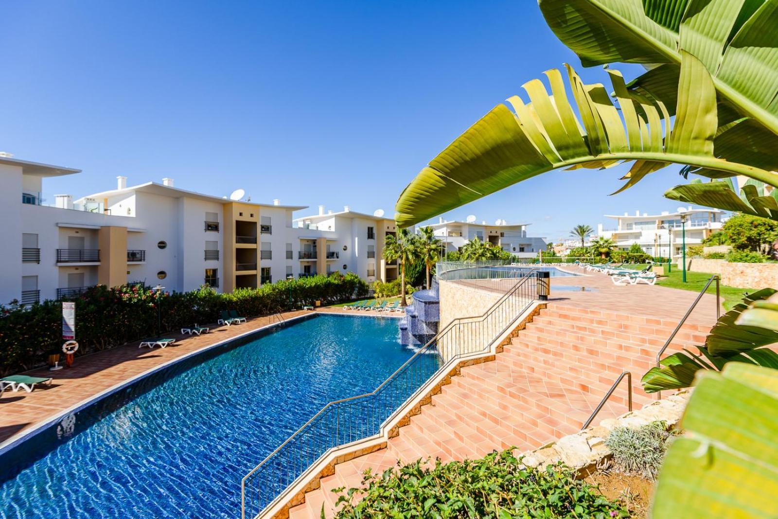 Homes White Rose Garden With 2 Terraces & 2 Swimming Pools * Albufeira